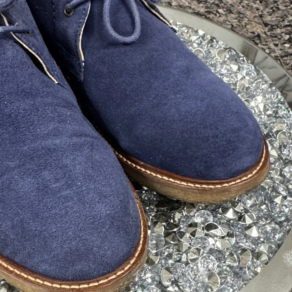 Banana Republic Deep Blue Suede Chukka Boots 9